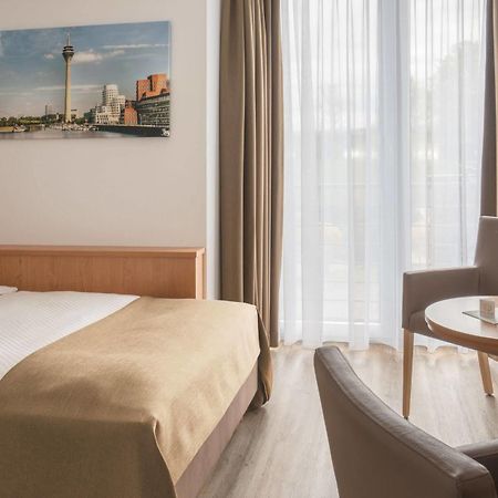 Hotel Chrisma Dusseldorf Luaran gambar